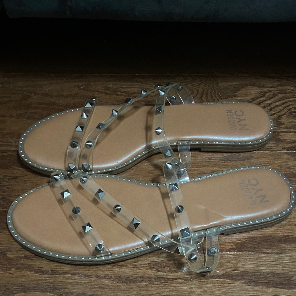 🧡 Women’s Madden NYC sandals